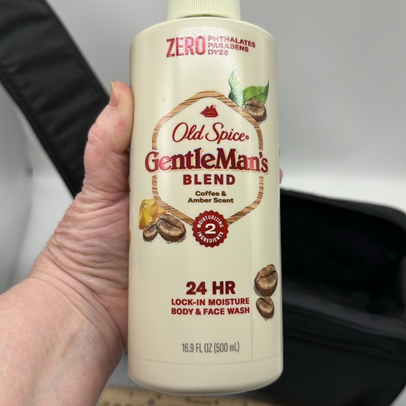 Old Spice Gentleman’s Blend-Body & Face Wash with Dopp AXE Bag-Lot of 2 Items - Picture 11 of 11